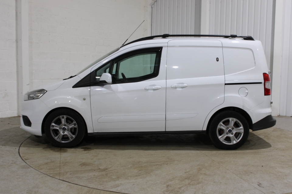 Ford Transit Courier 