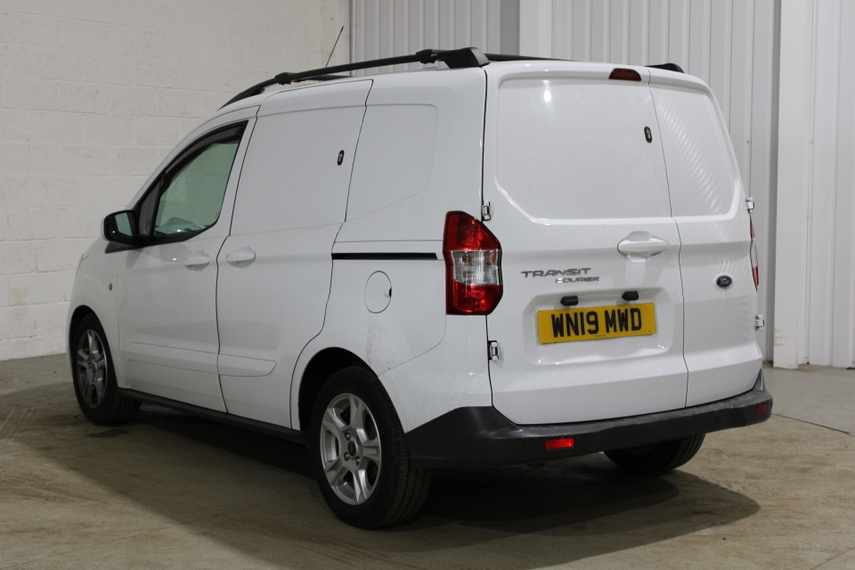 Ford Transit Courier 