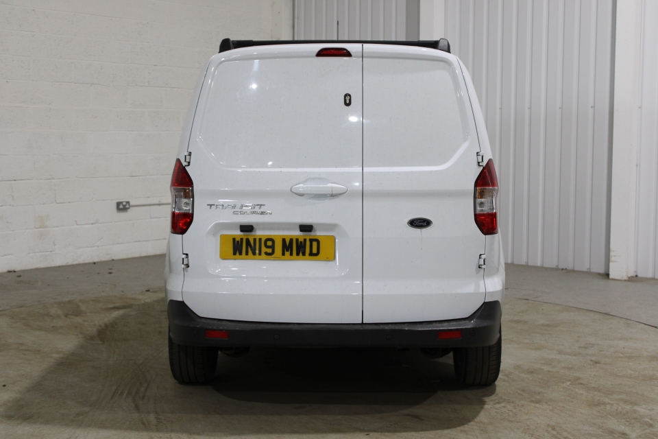 Ford Transit Courier 