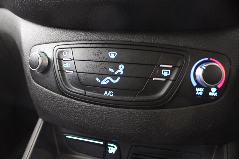 Ford Transit Courier 