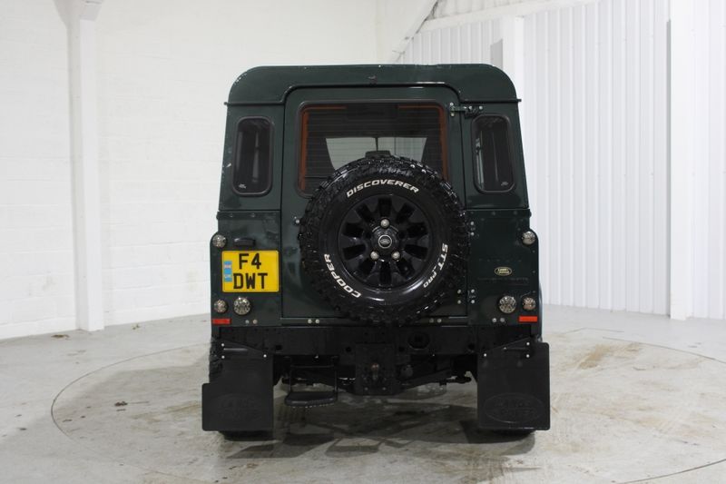 Land Rover Defender 90 