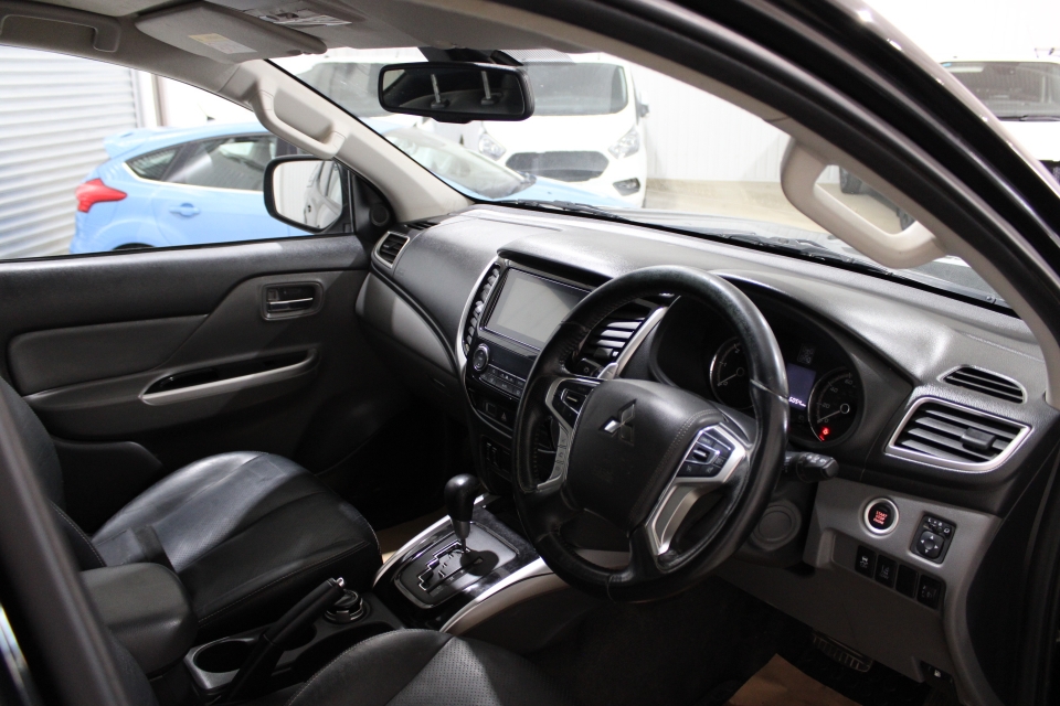 Mitsubishi L200 