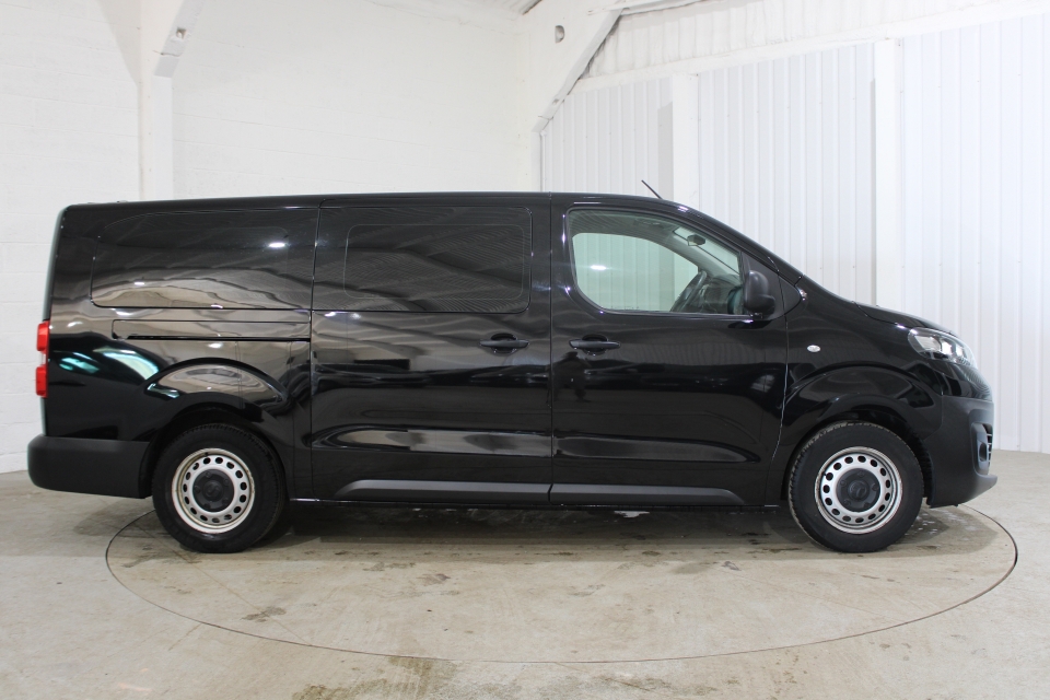 VAUXHALL VIVARO LIFE 