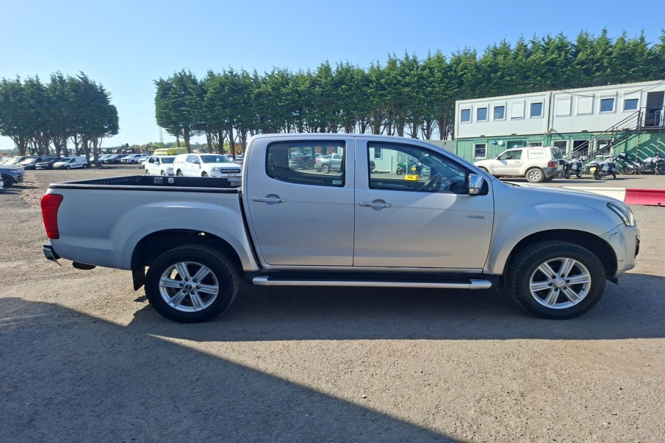 Isuzu D-Max 