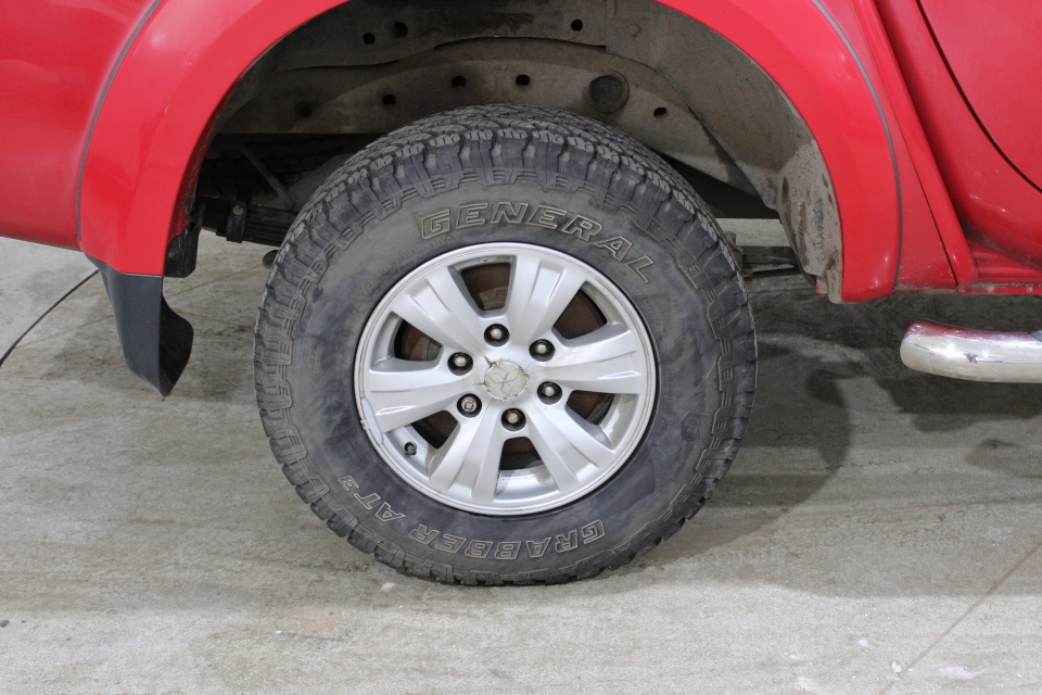 Mitsubishi L200 