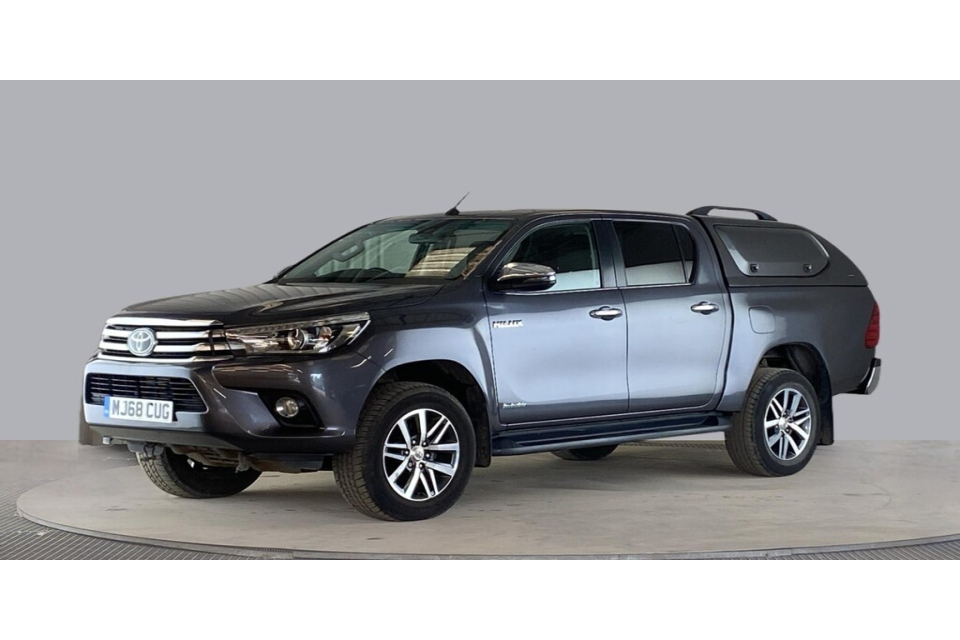 TOYOTA HILUX 